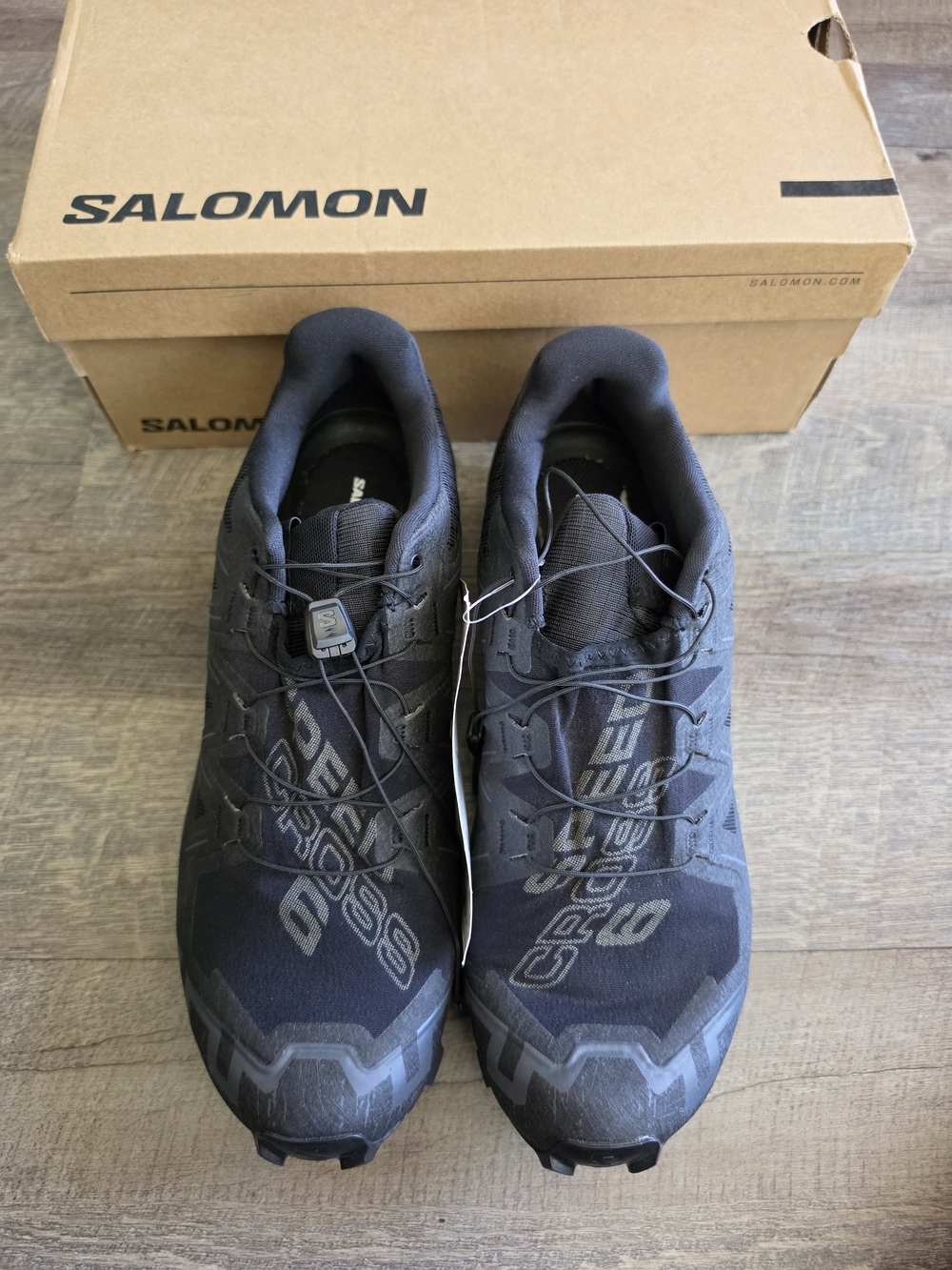 Salomon Men's Black Trail Running Shoes with Quicklace